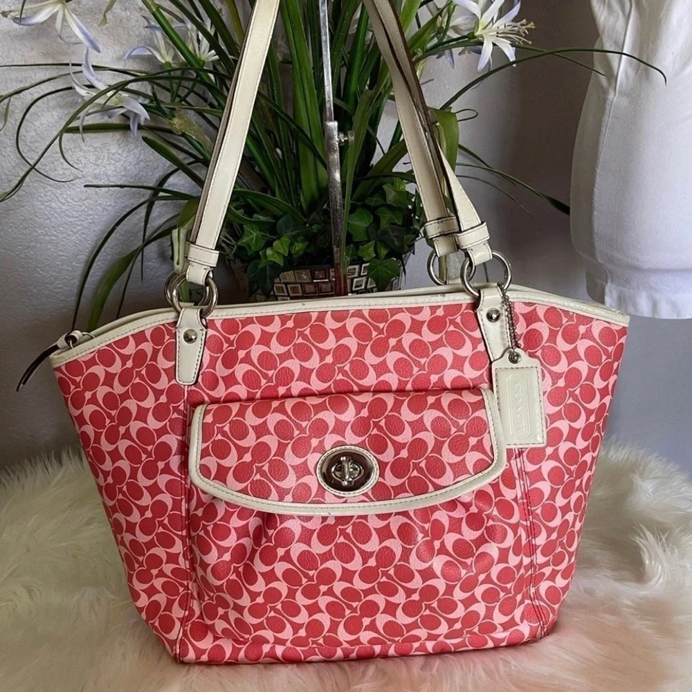 Coach Chelsea Signature Leah Tote Bag